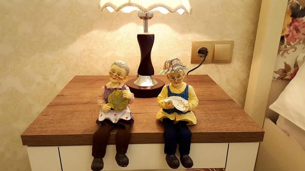 English Home Hotel Тбилиси 4*,